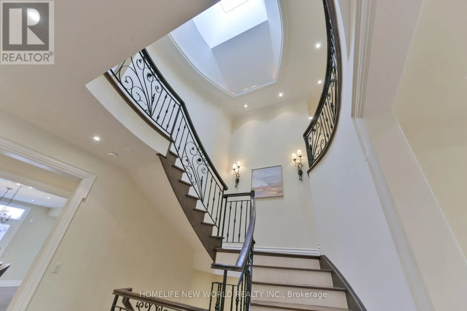 33 EVITA COURT