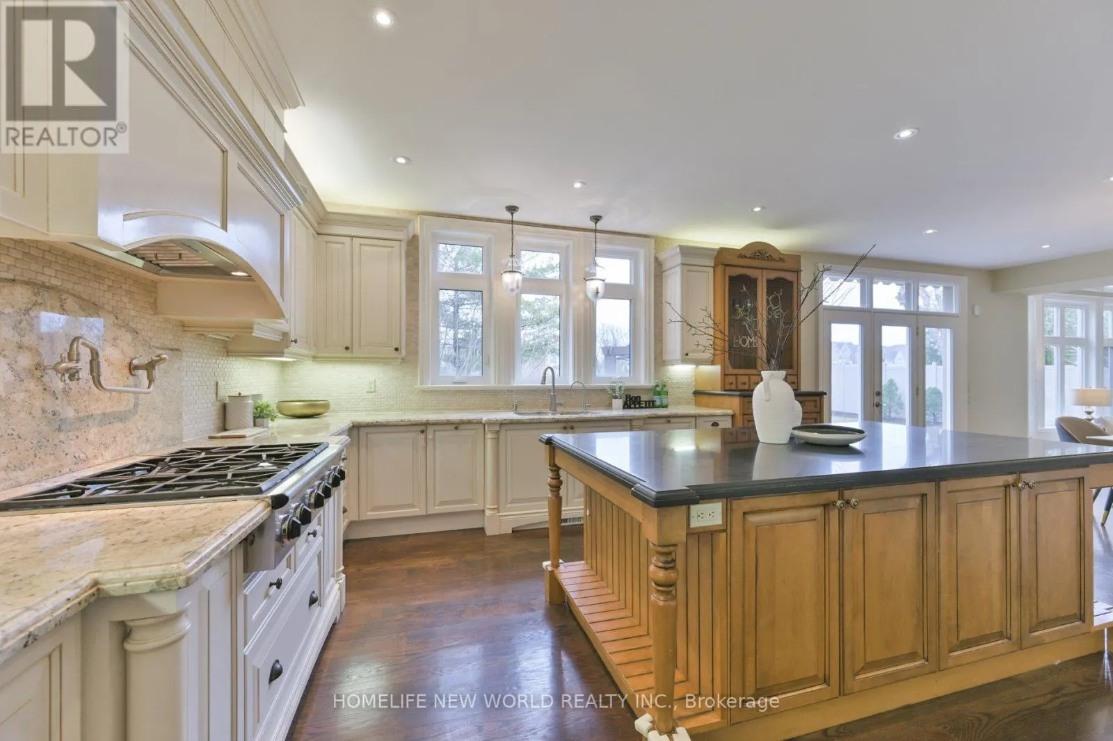 33 EVITA COURT