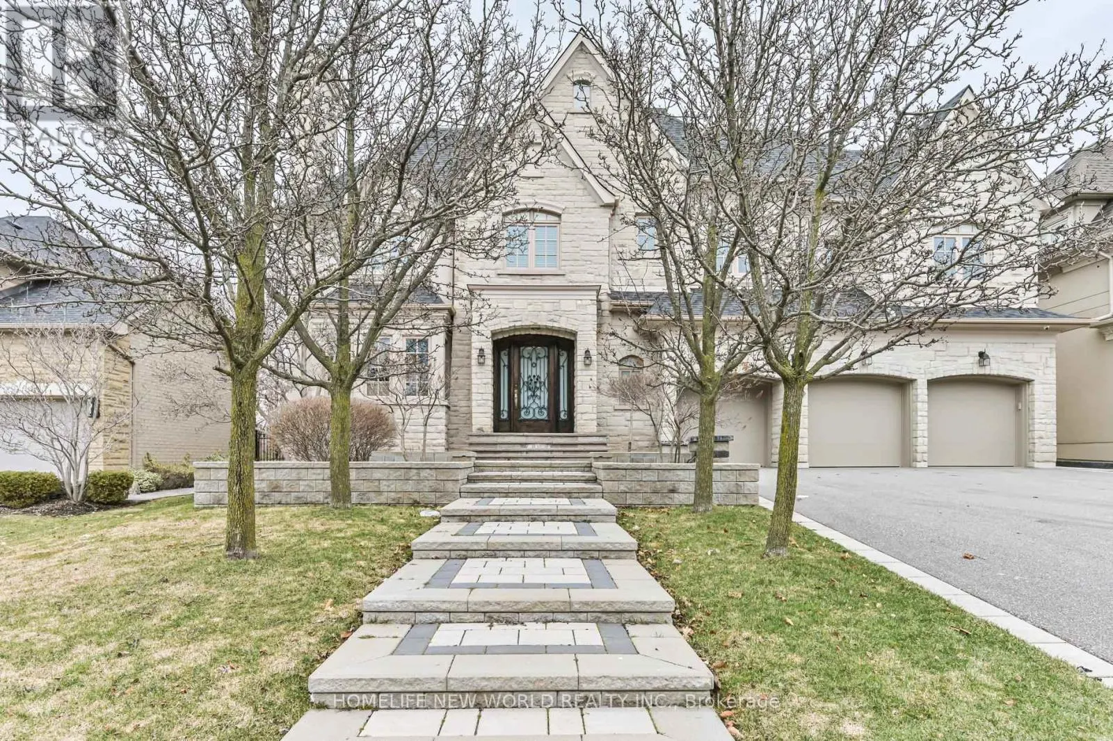 33 EVITA COURT