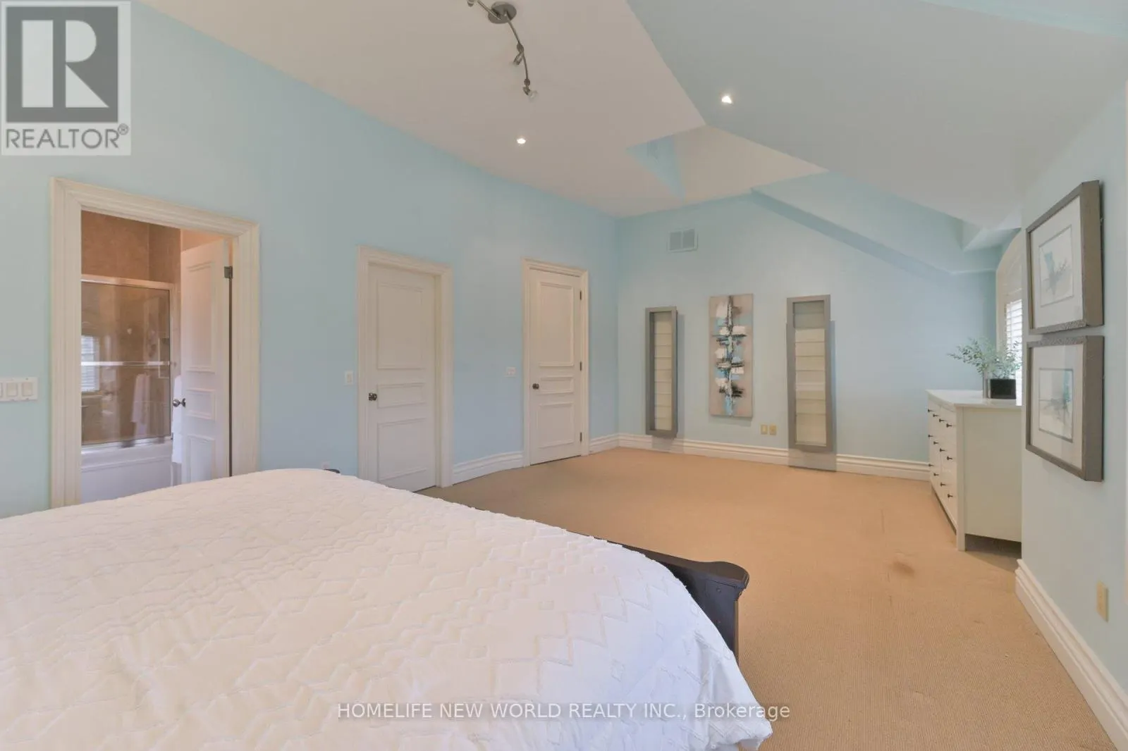 33 EVITA COURT