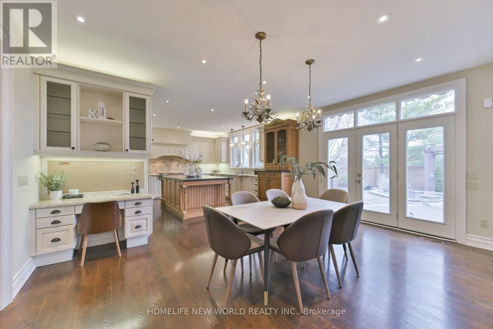 33 EVITA COURT