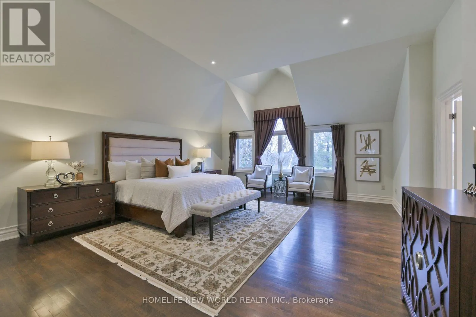 33 EVITA COURT