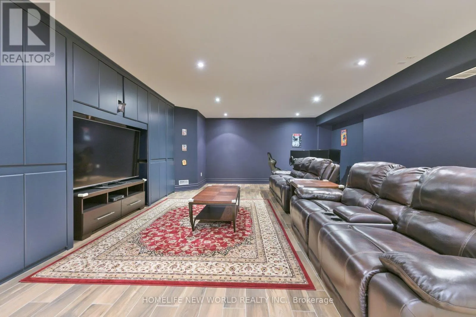 33 EVITA COURT
