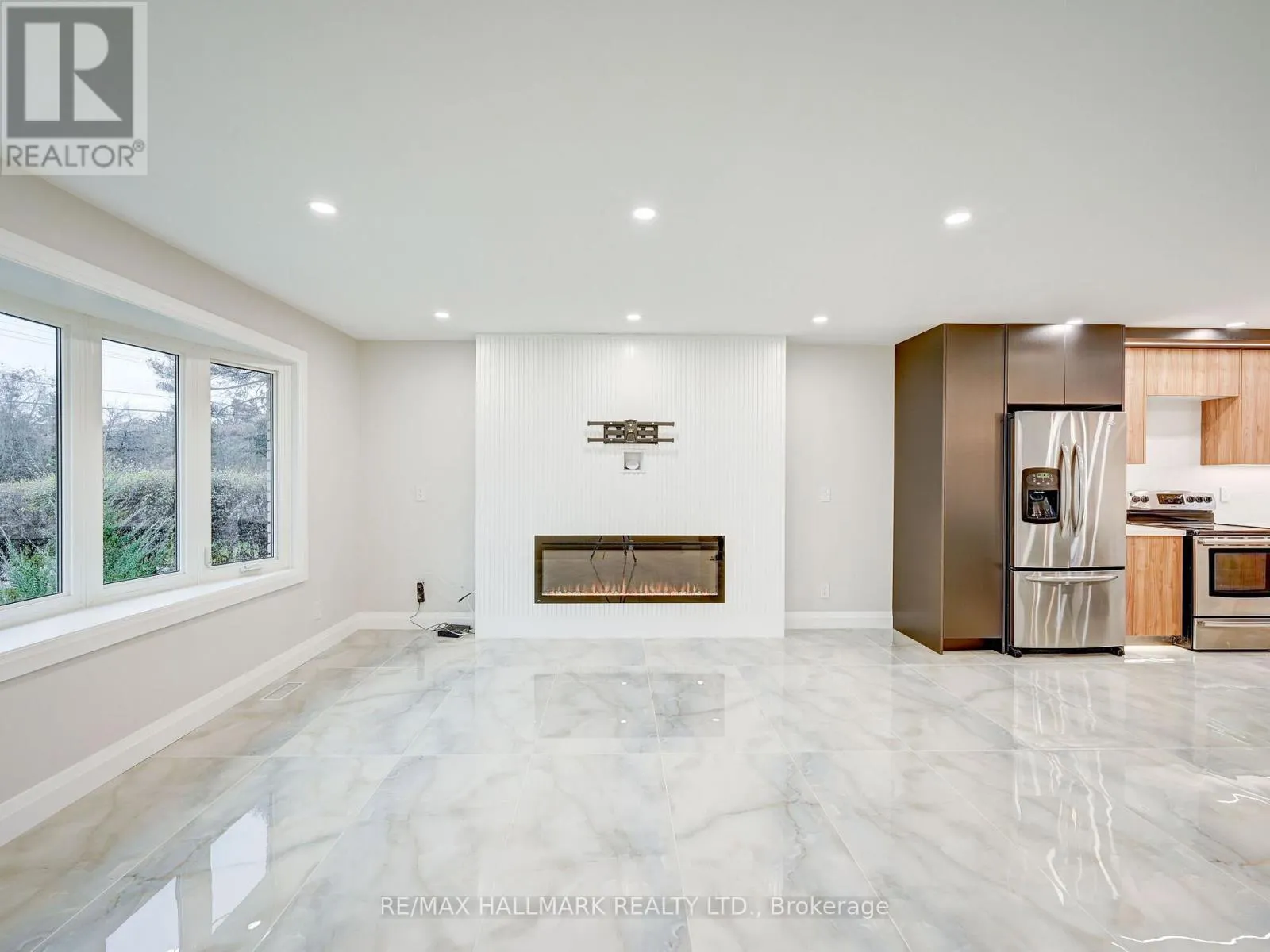 1046 LEBANON DRIVE