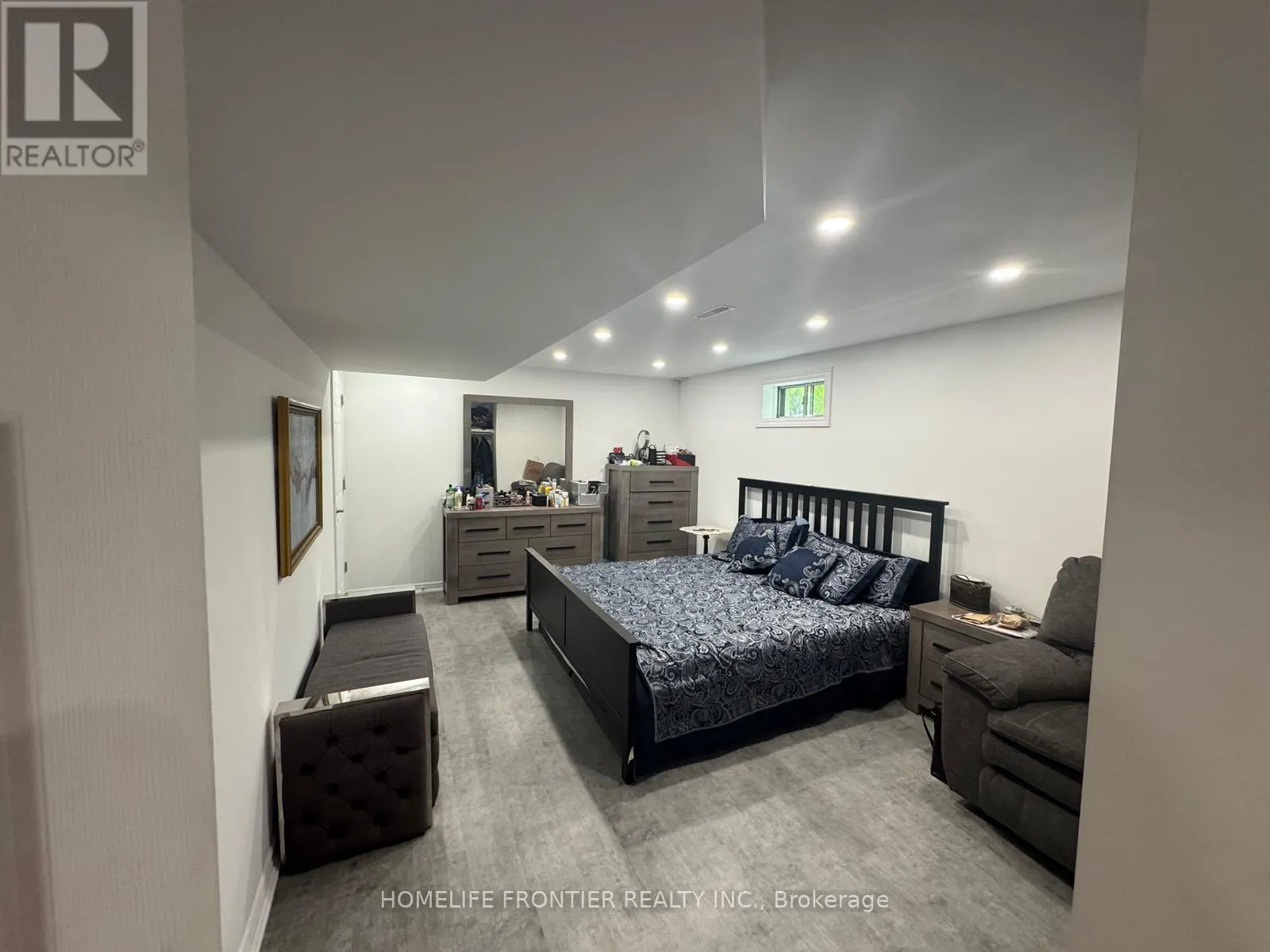 39 CAMROSE DRIVE