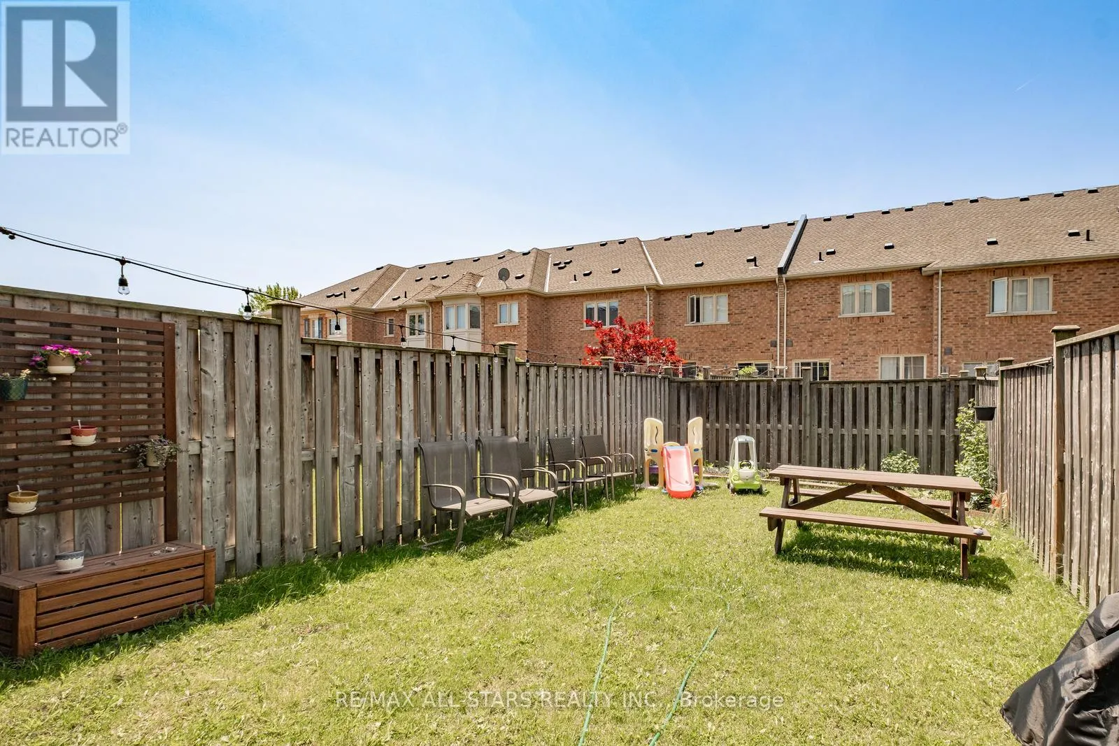 11 EASTWIND DRIVE