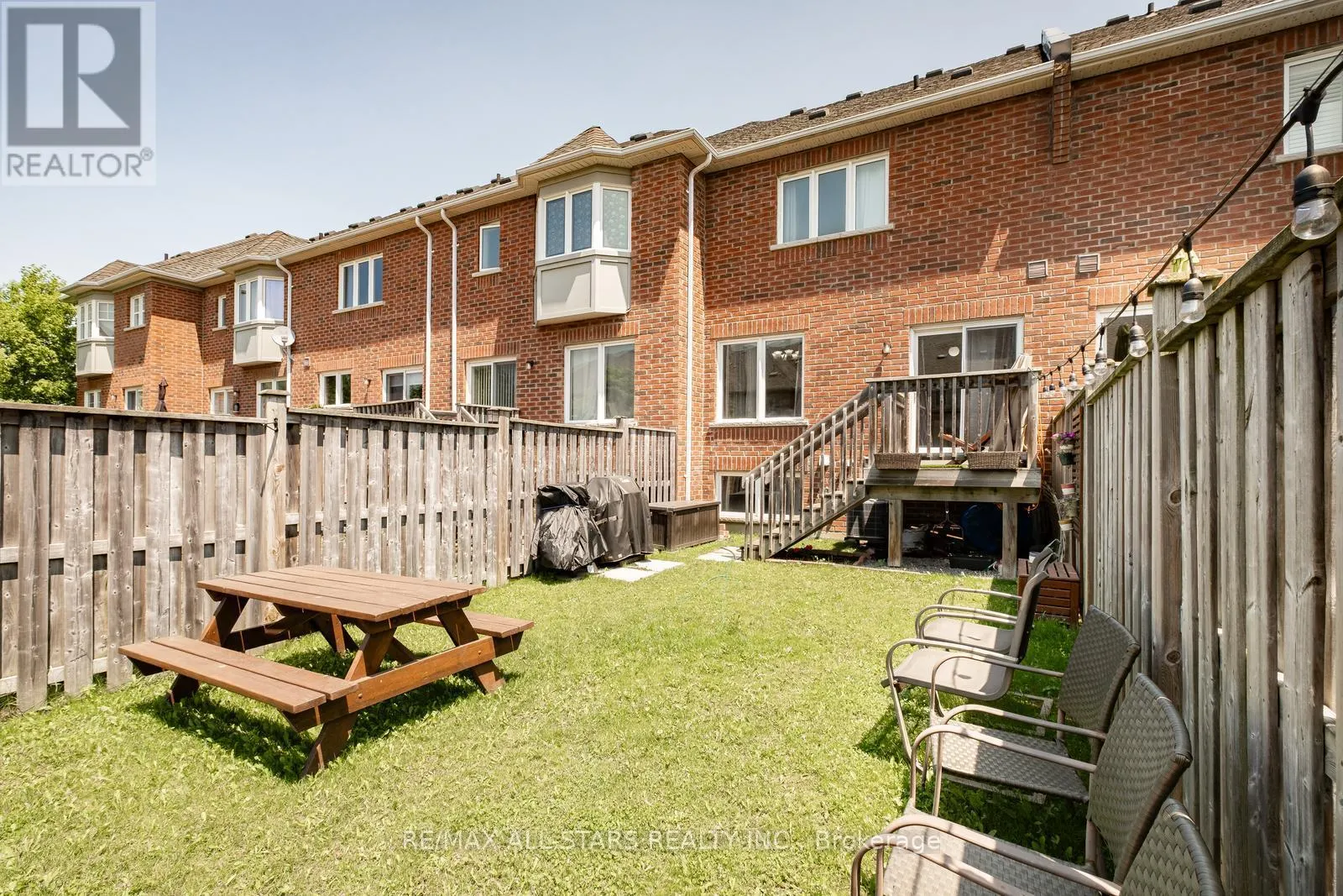 11 EASTWIND DRIVE