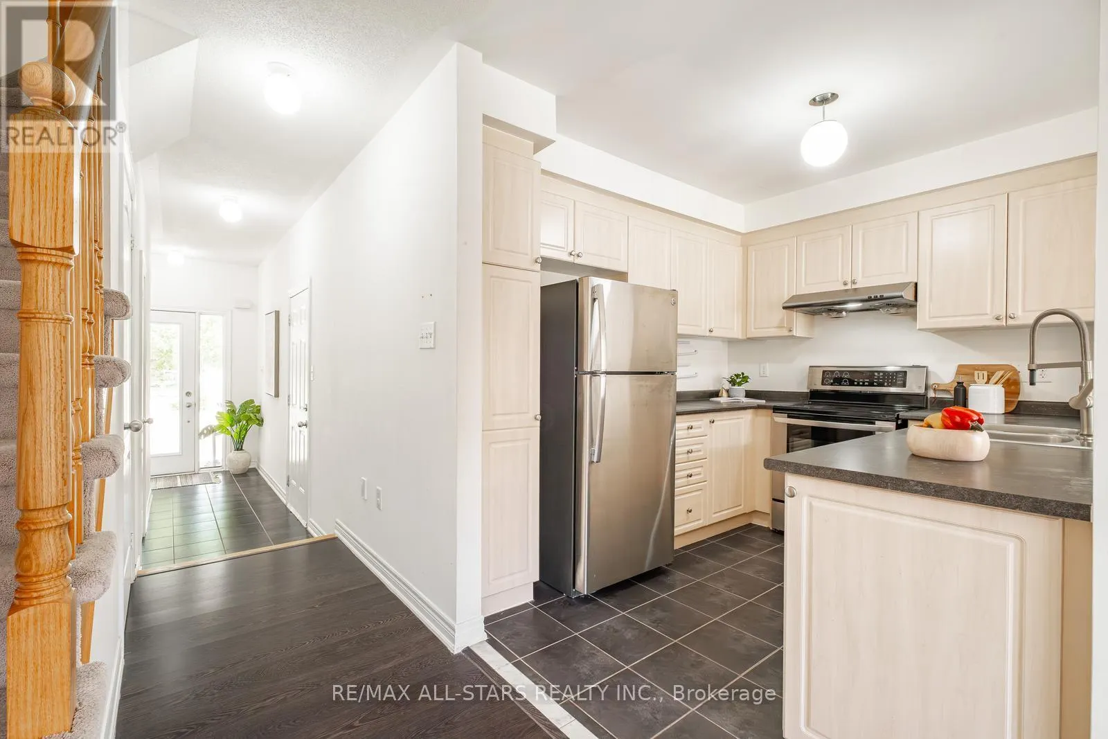 11 EASTWIND DRIVE