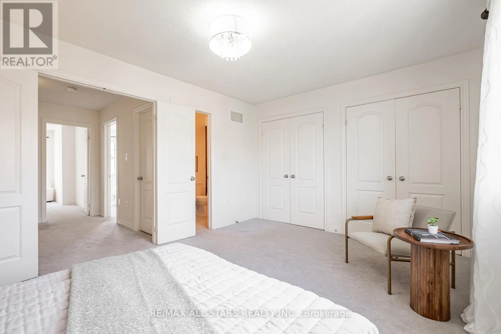 11 EASTWIND DRIVE