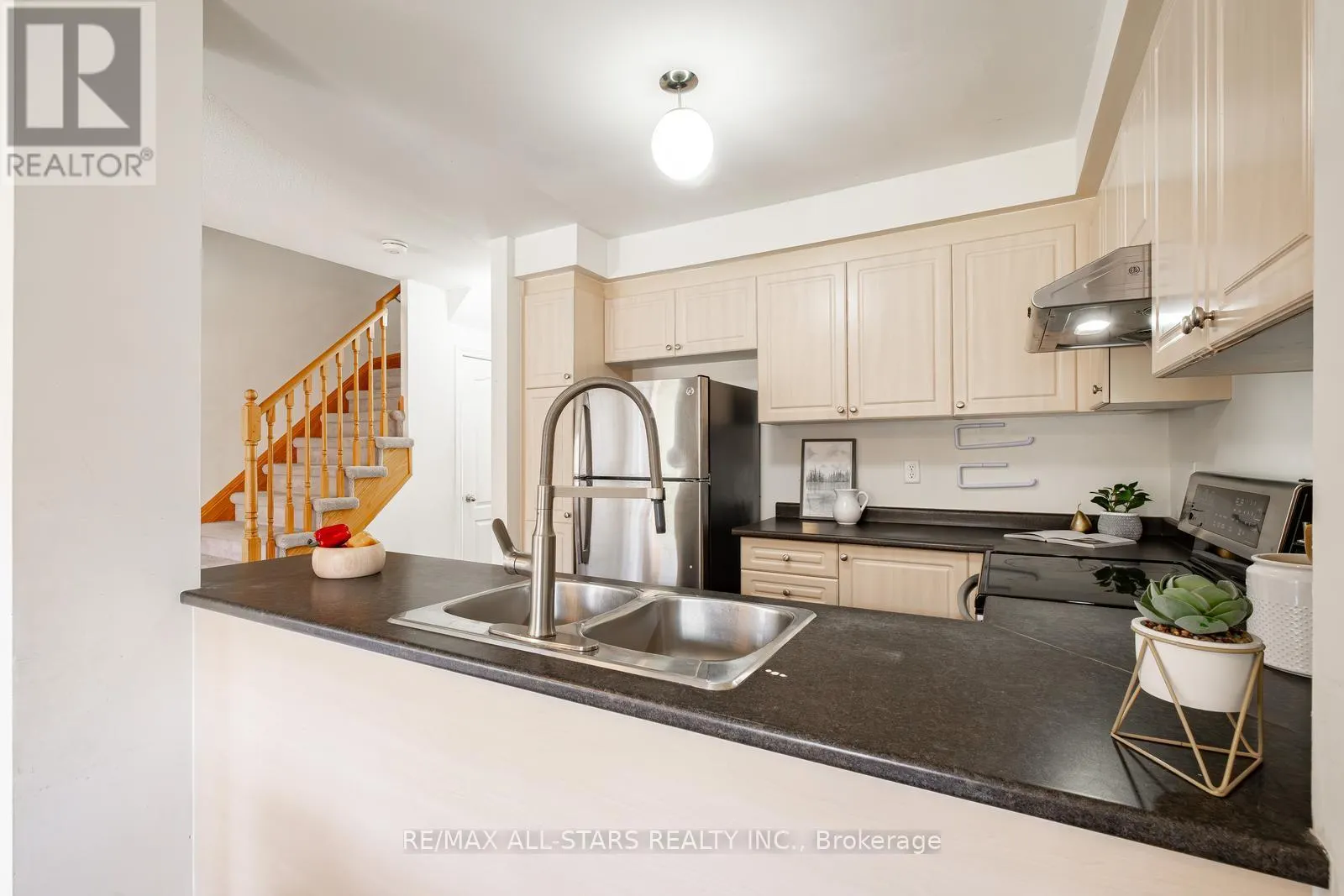 11 EASTWIND DRIVE