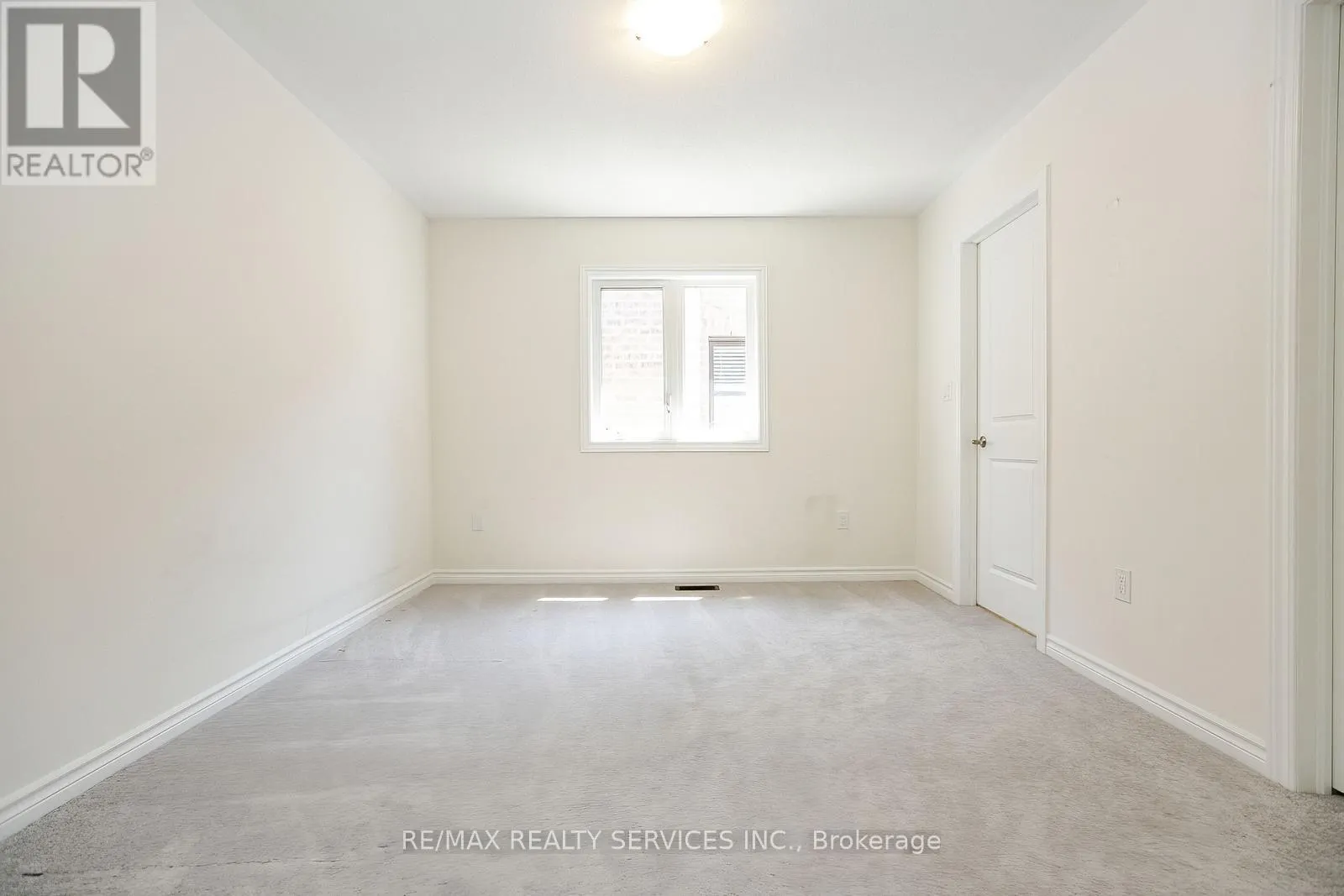 22 VALLEO STREET