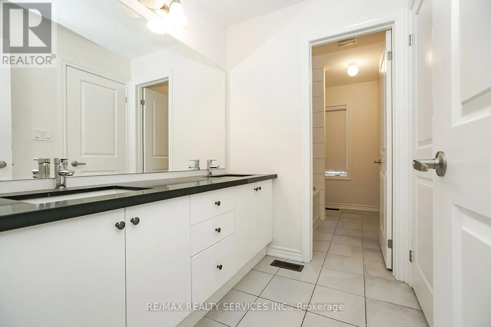 22 VALLEO STREET