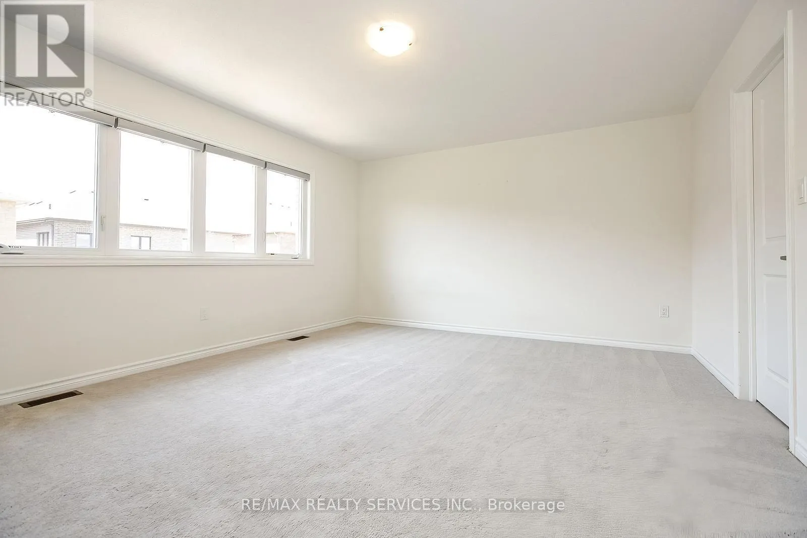 22 VALLEO STREET