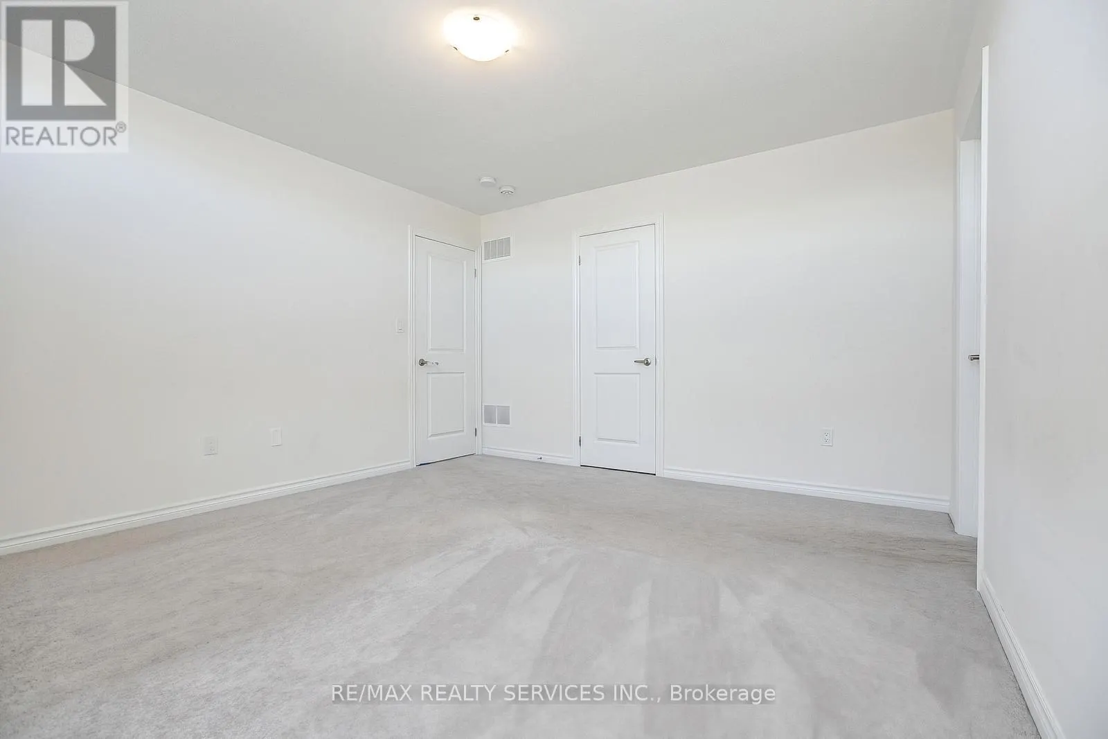 22 VALLEO STREET