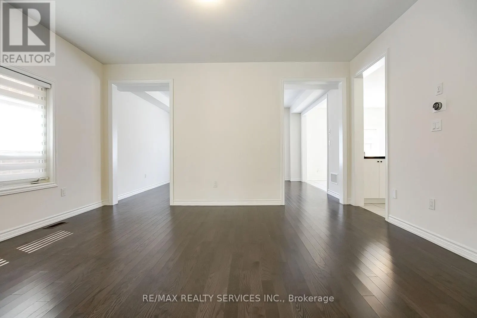 22 VALLEO STREET