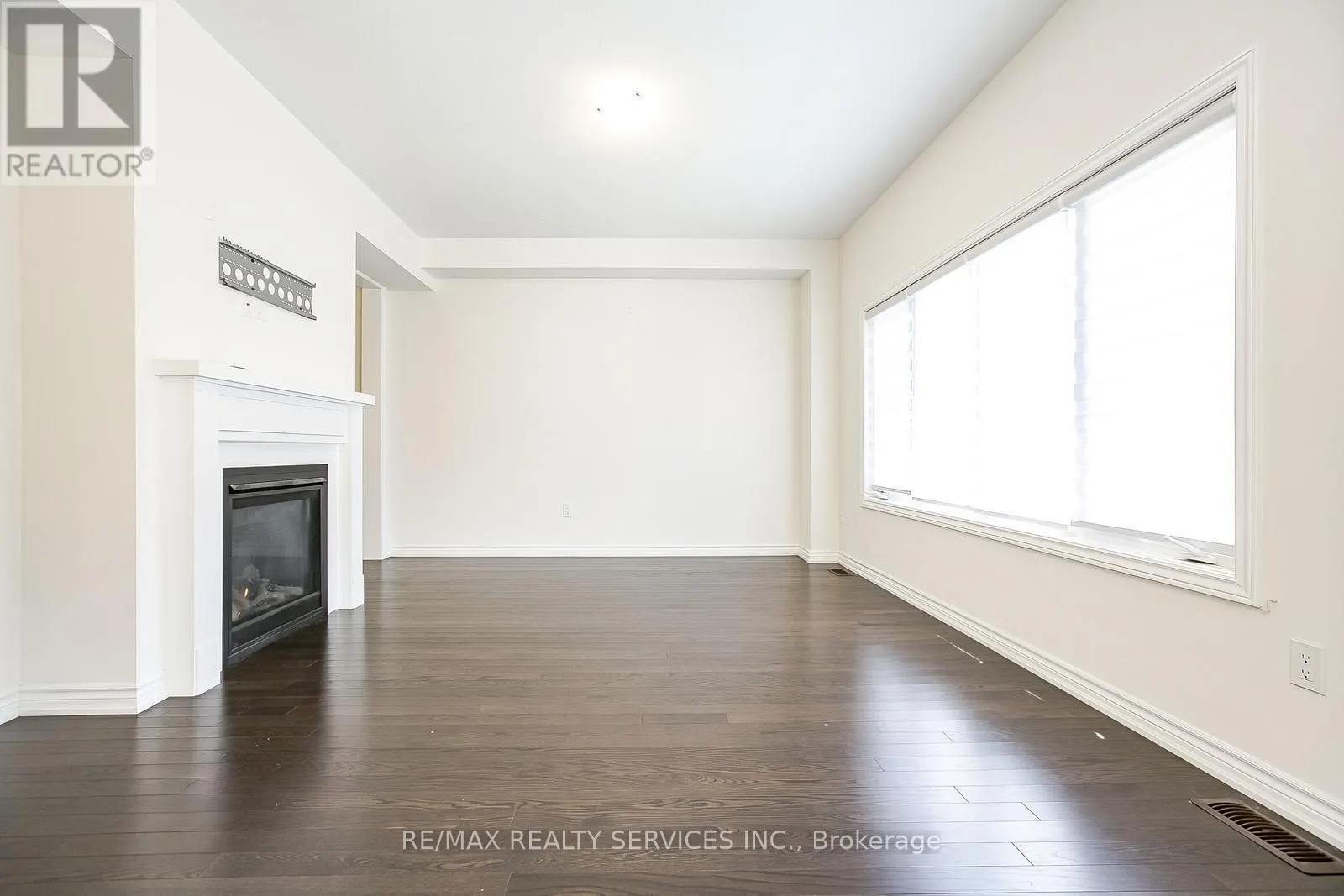 22 VALLEO STREET