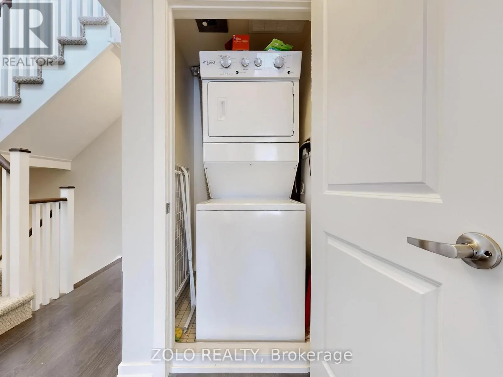 322 - 15 WHITAKER WAY