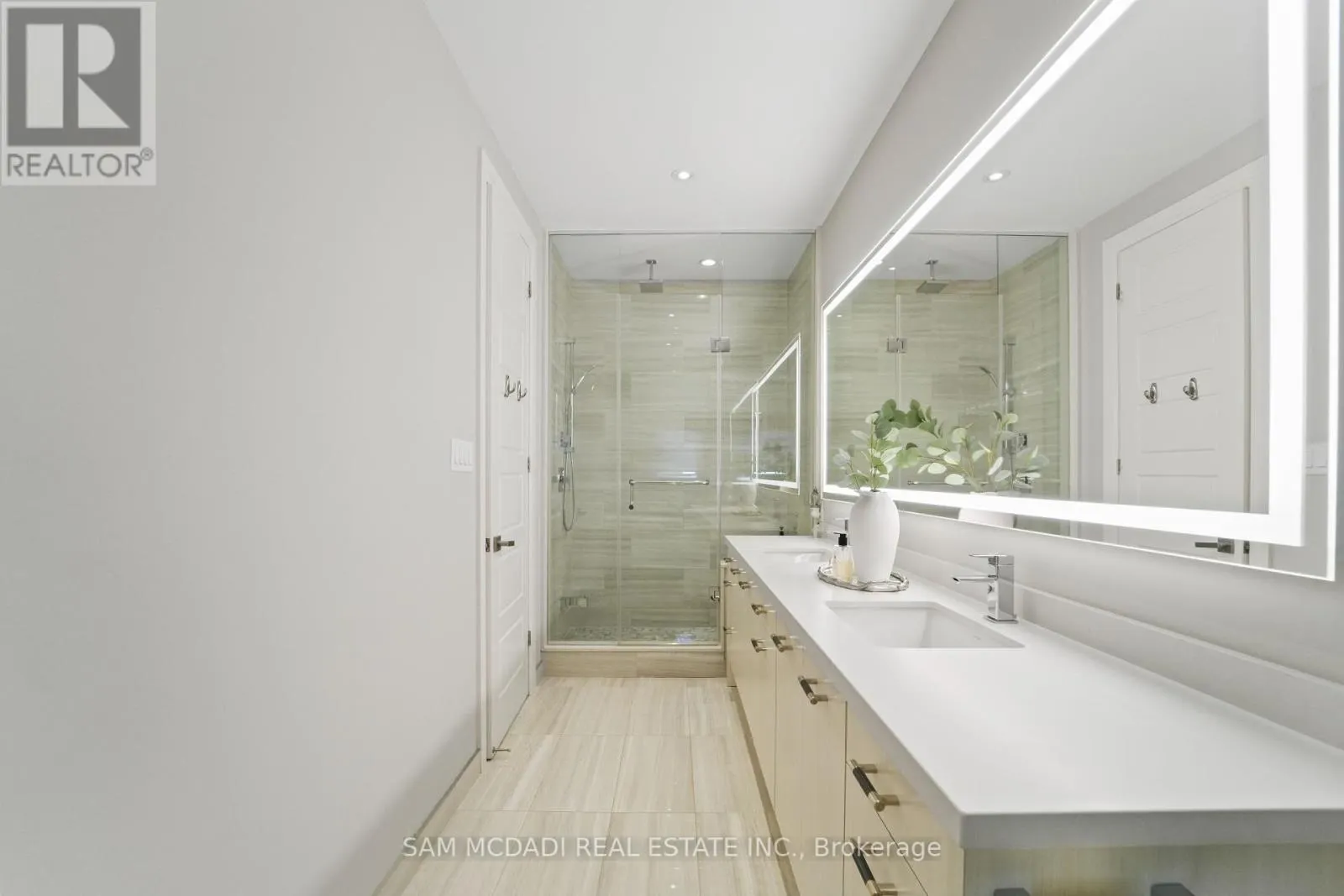 3772 MANGUSTA COURT