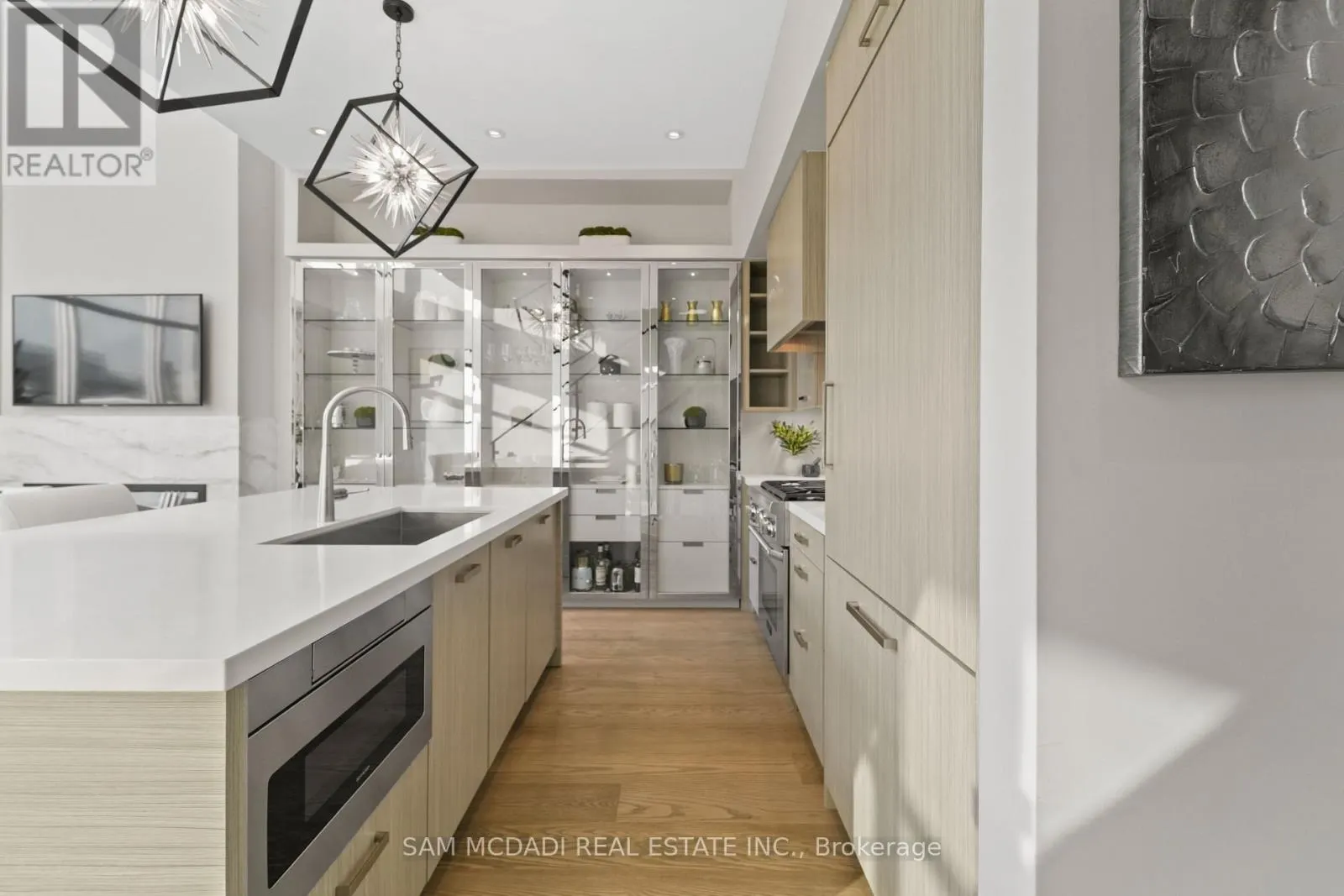 3772 MANGUSTA COURT