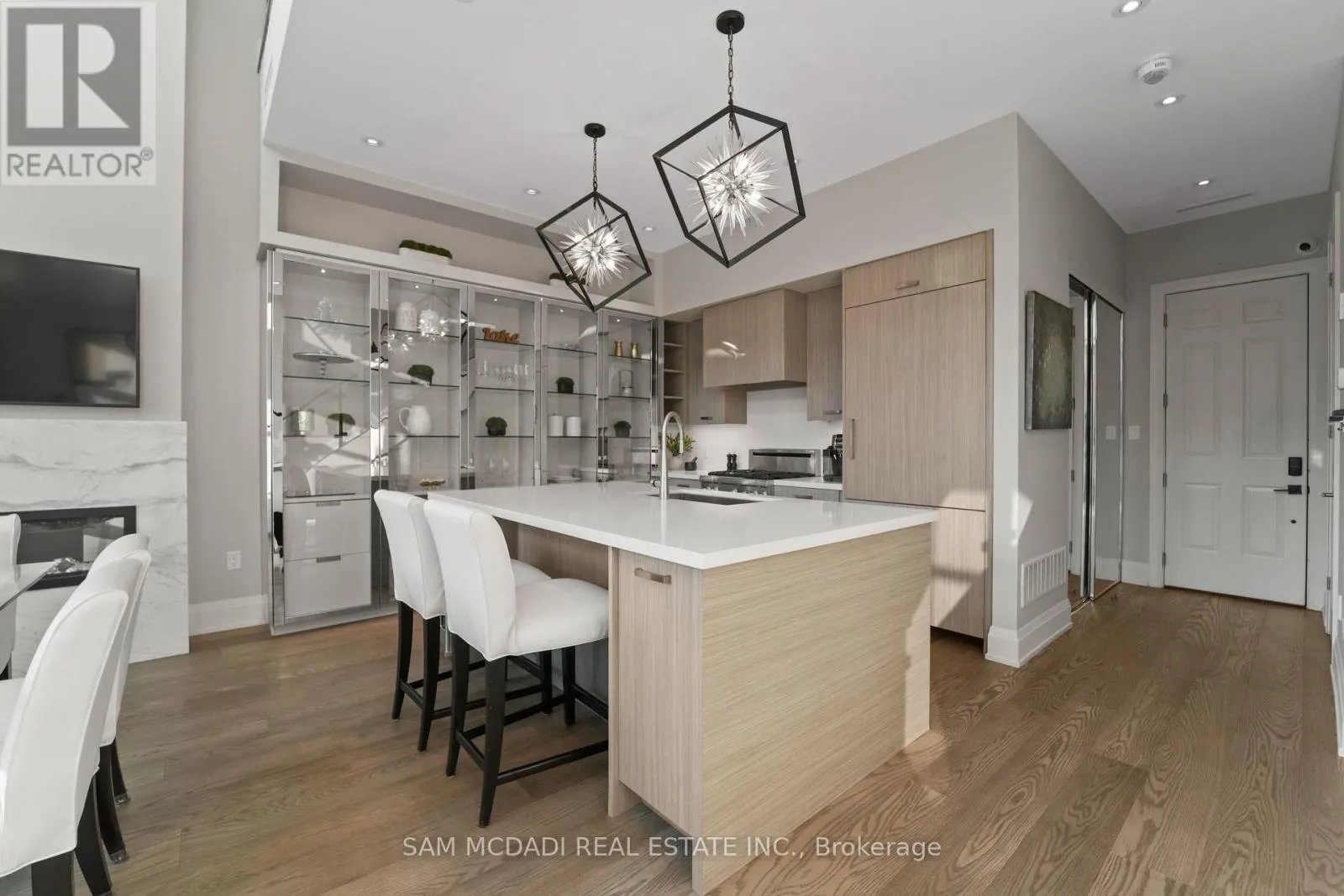 3772 MANGUSTA COURT
