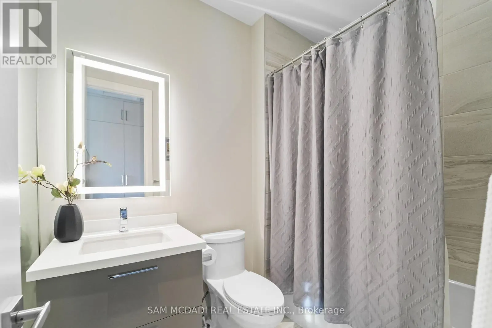 3772 MANGUSTA COURT