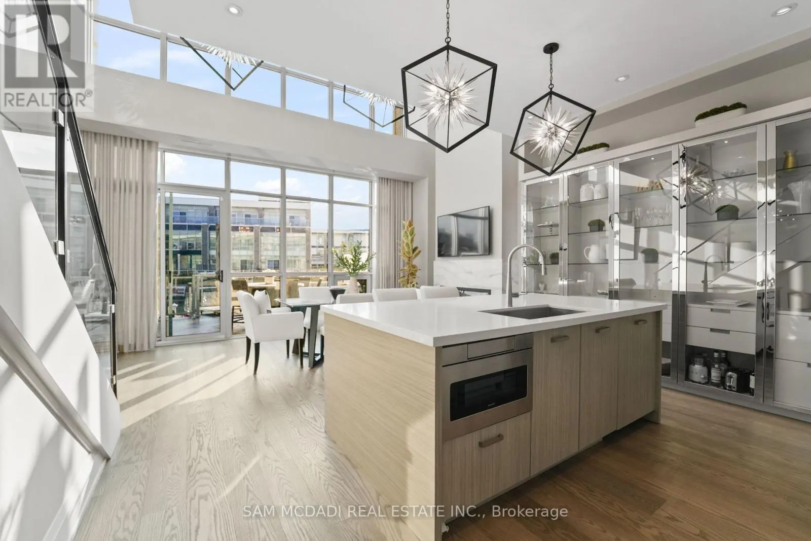 3772 MANGUSTA COURT