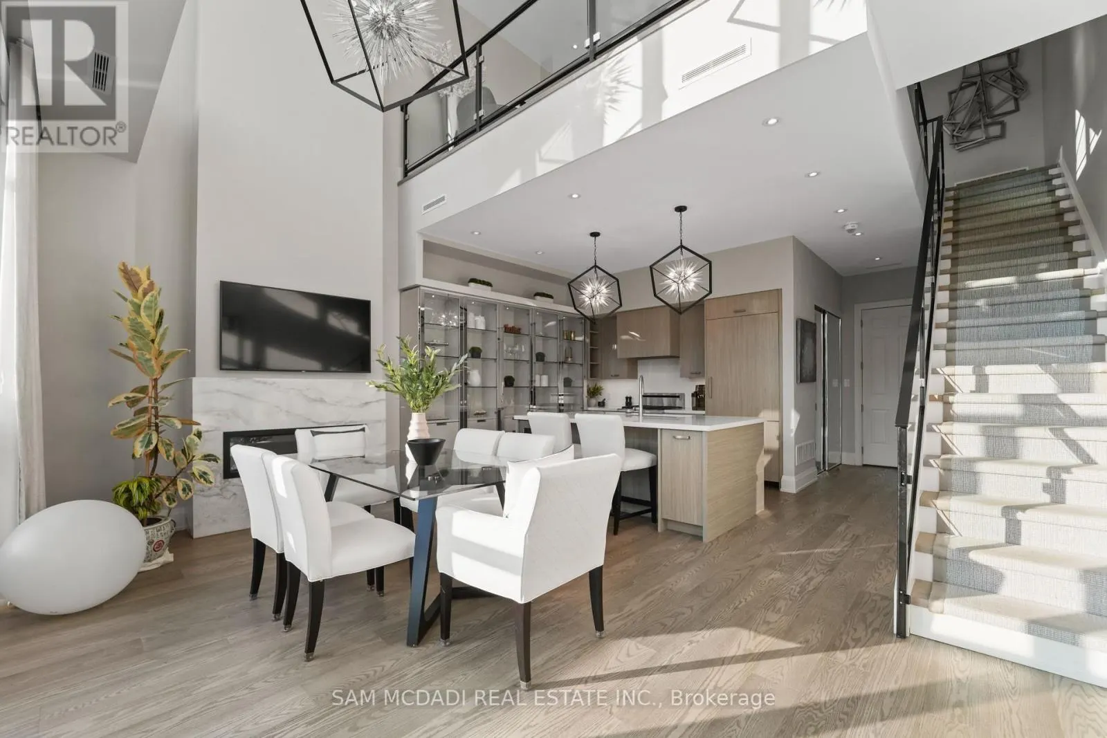 3772 MANGUSTA COURT