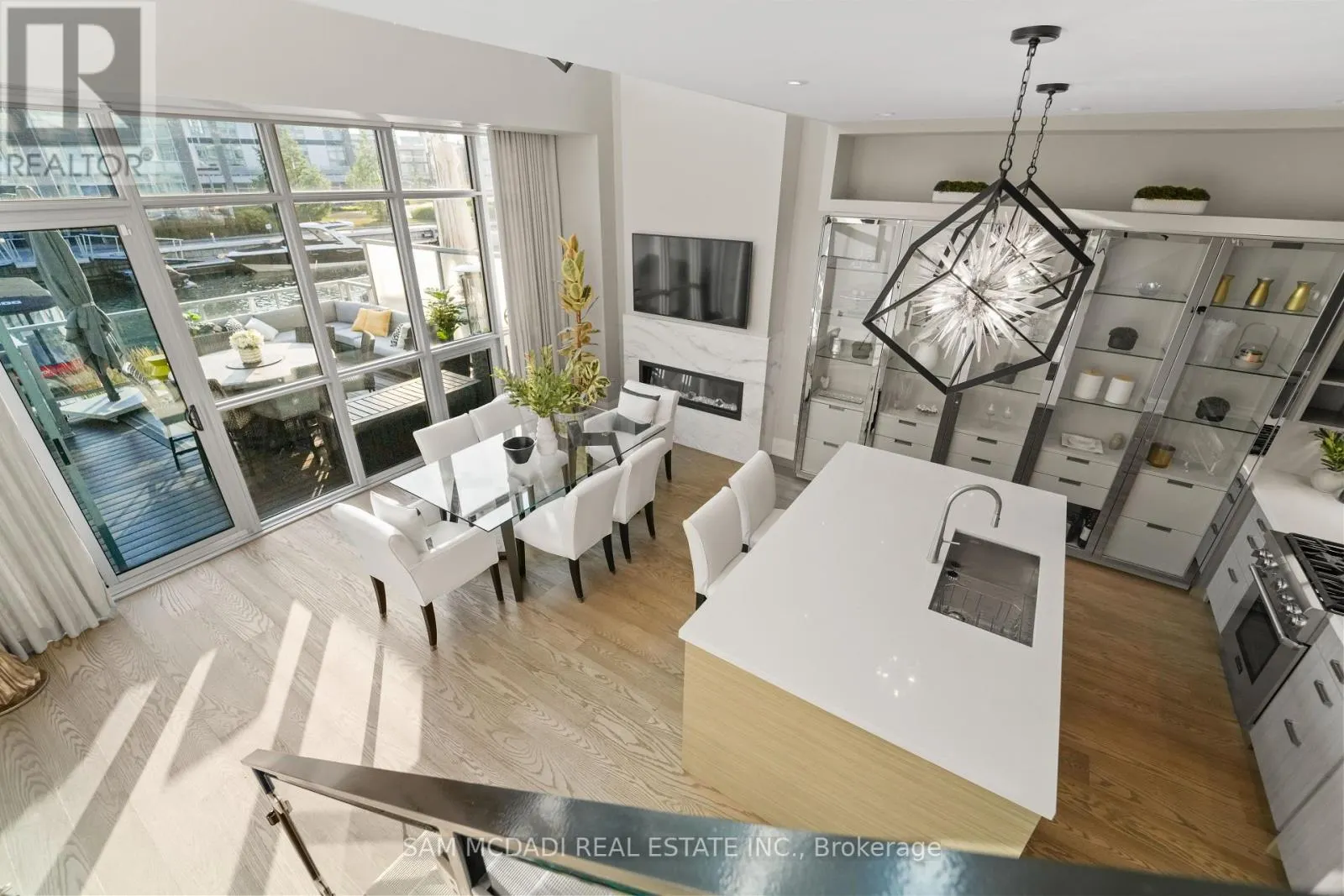 3772 MANGUSTA COURT