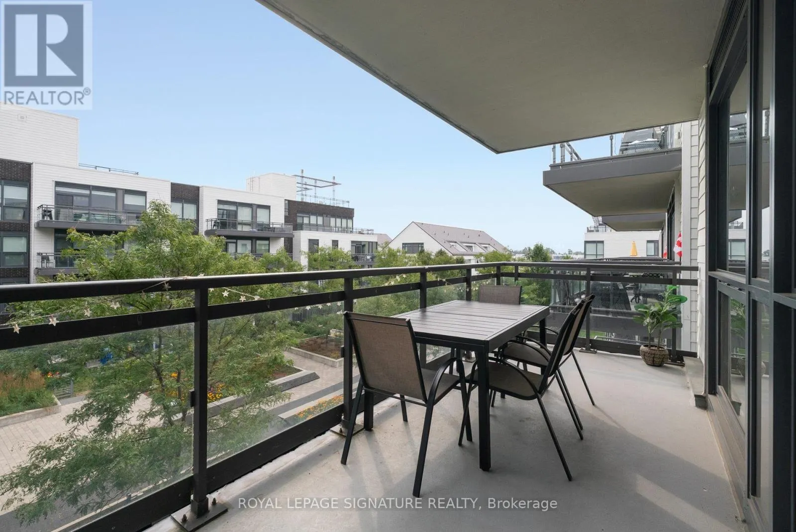C305 - 301 SEA RAY AVENUE