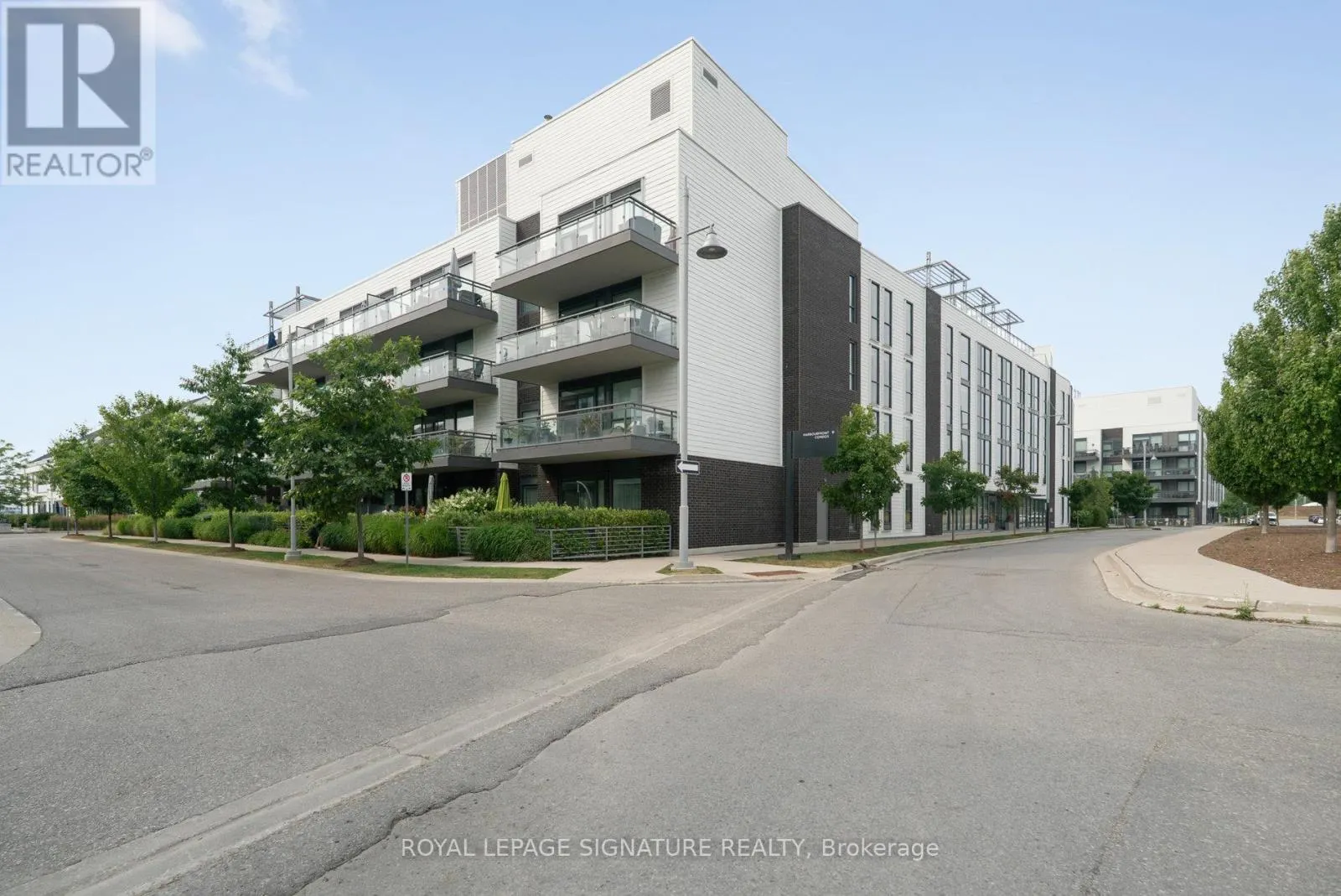 C305 - 301 SEA RAY AVENUE