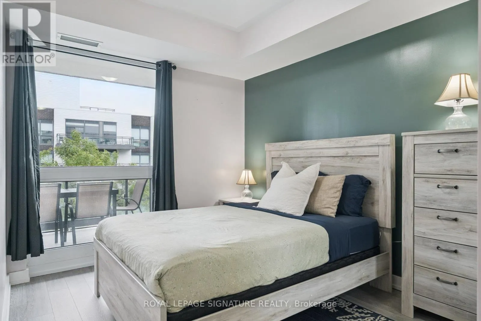C305 - 301 SEA RAY AVENUE