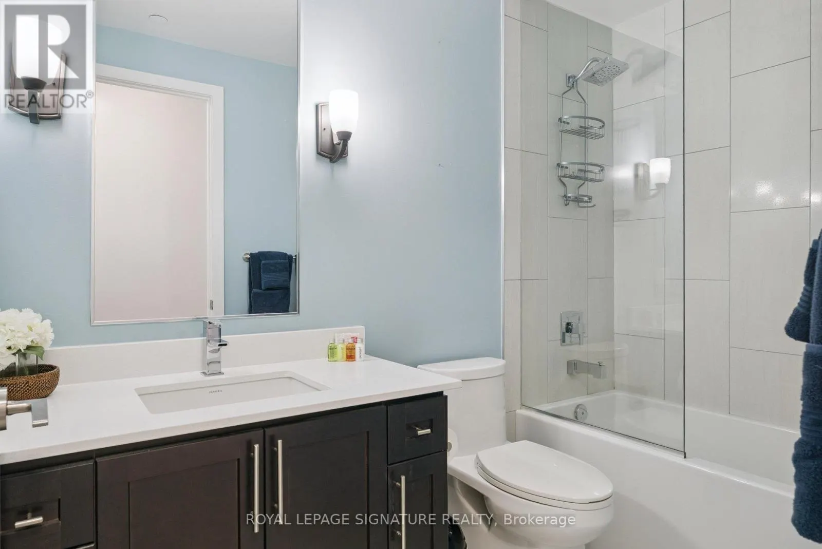 C305 - 301 SEA RAY AVENUE