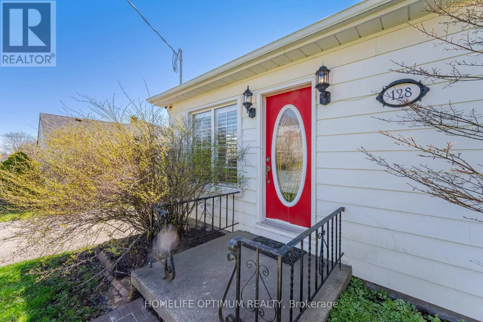 128 EAGLE STREET