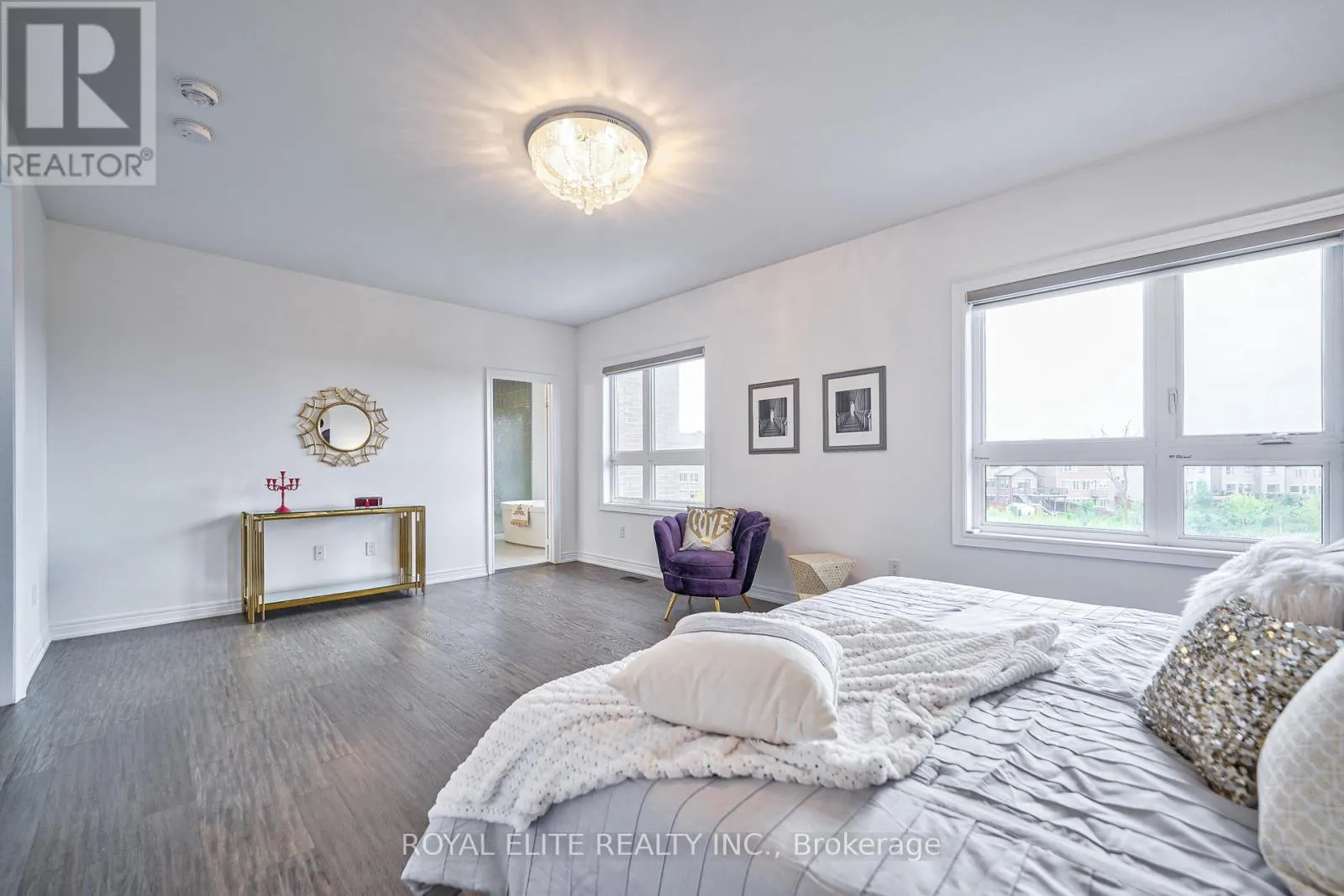 40 CONKLIN CRESCENT