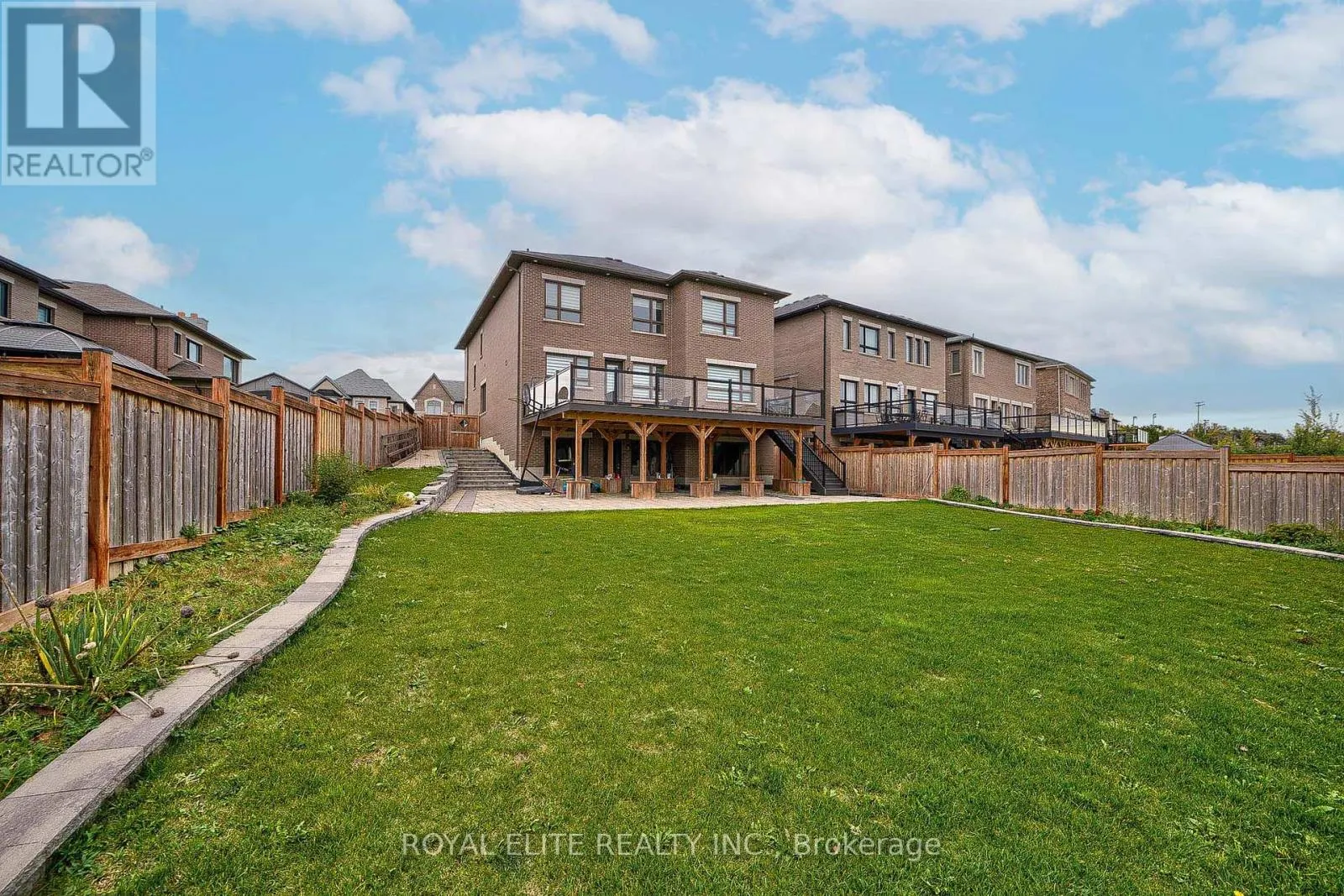 40 CONKLIN CRESCENT