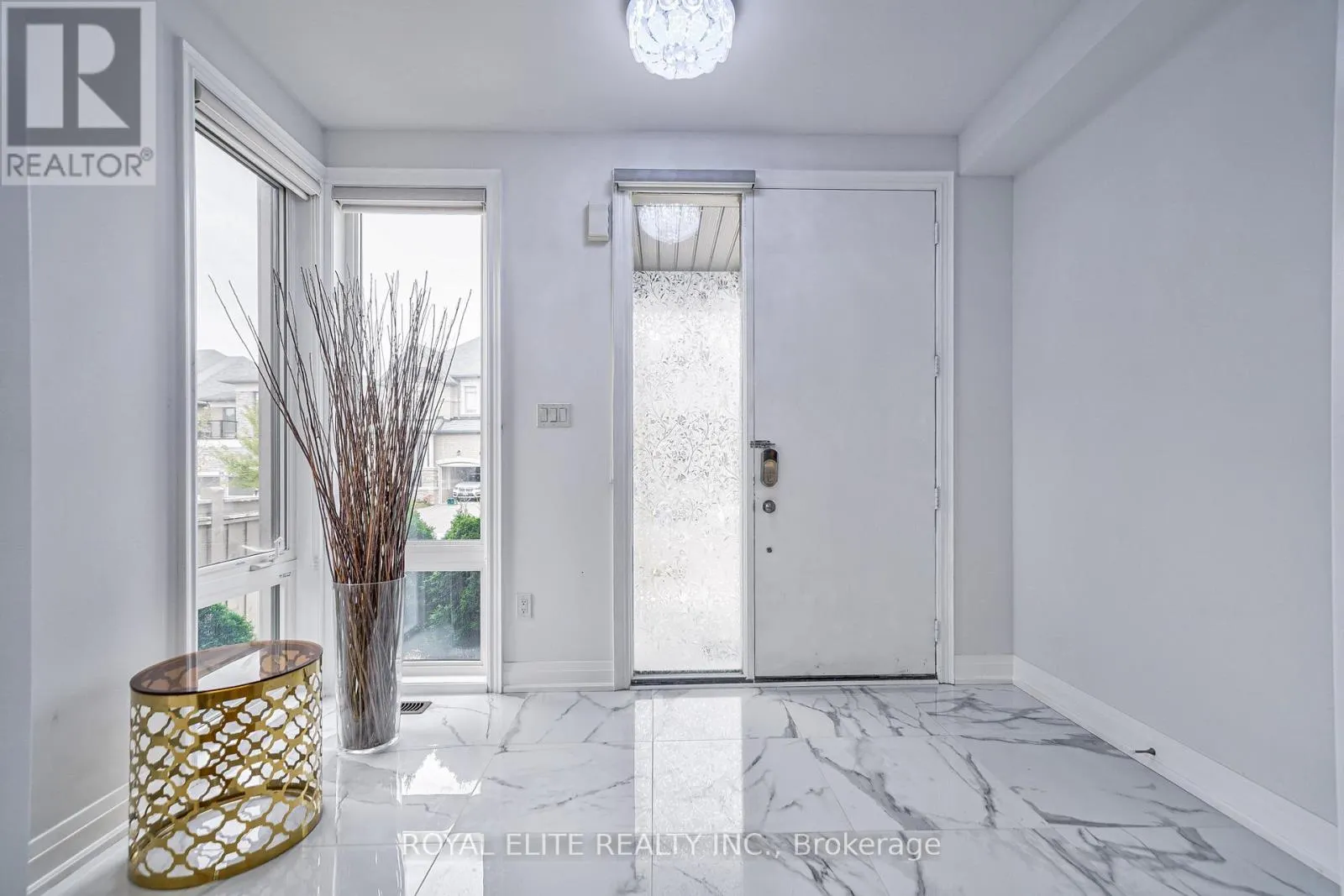 40 CONKLIN CRESCENT