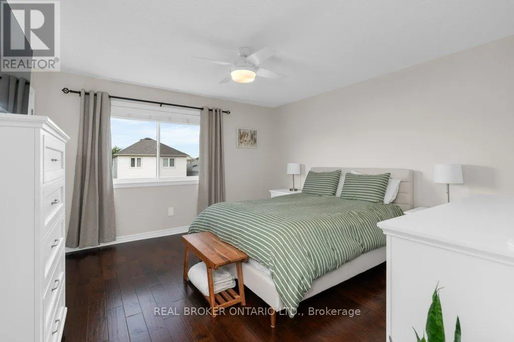 105 BANTING CRESCENT