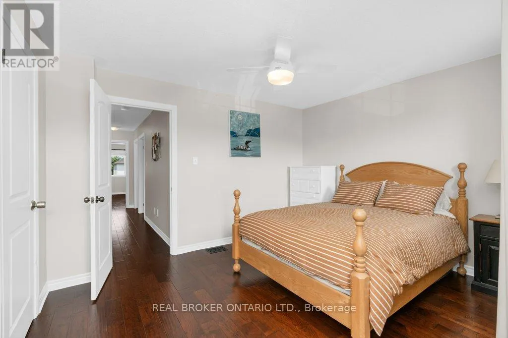 105 BANTING CRESCENT