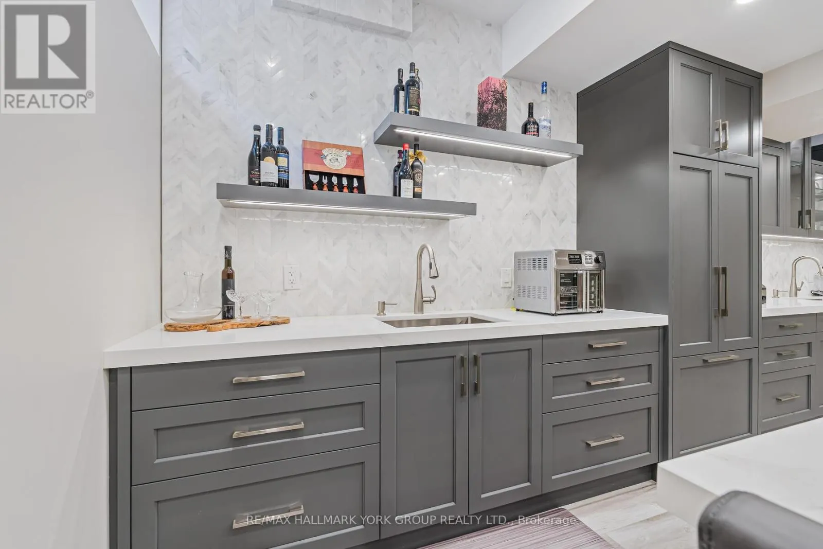 111 ROBERT BERRY CRESCENT