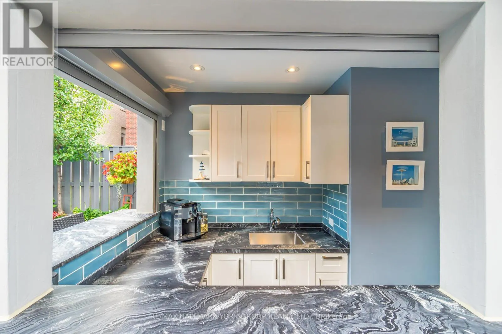 111 ROBERT BERRY CRESCENT