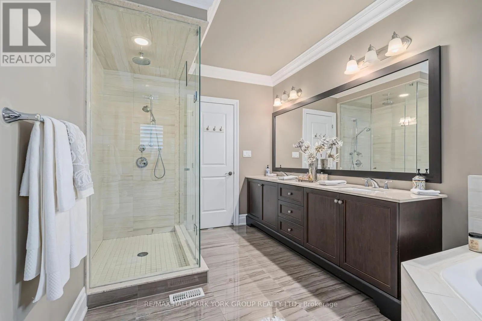 111 ROBERT BERRY CRESCENT