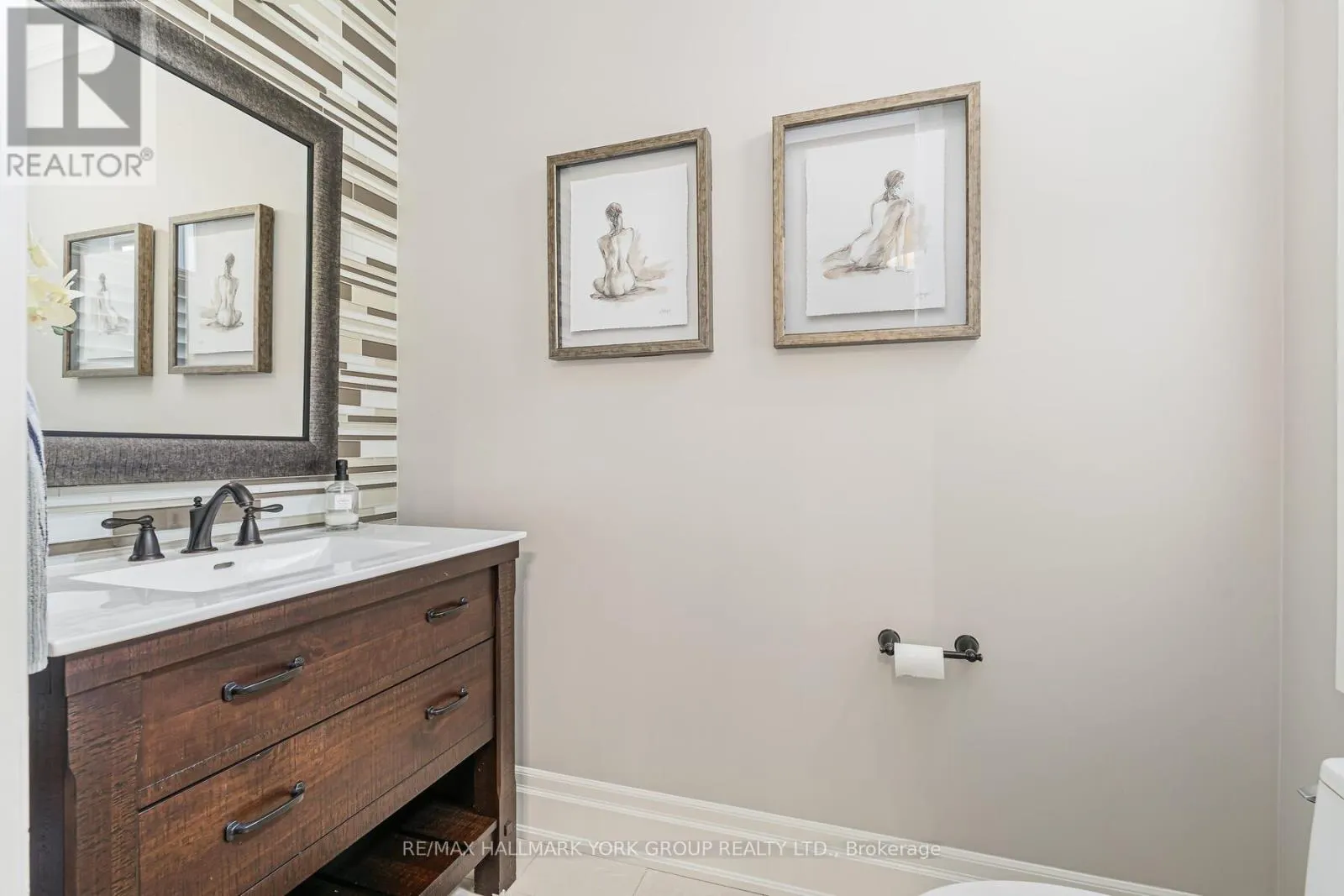 111 ROBERT BERRY CRESCENT