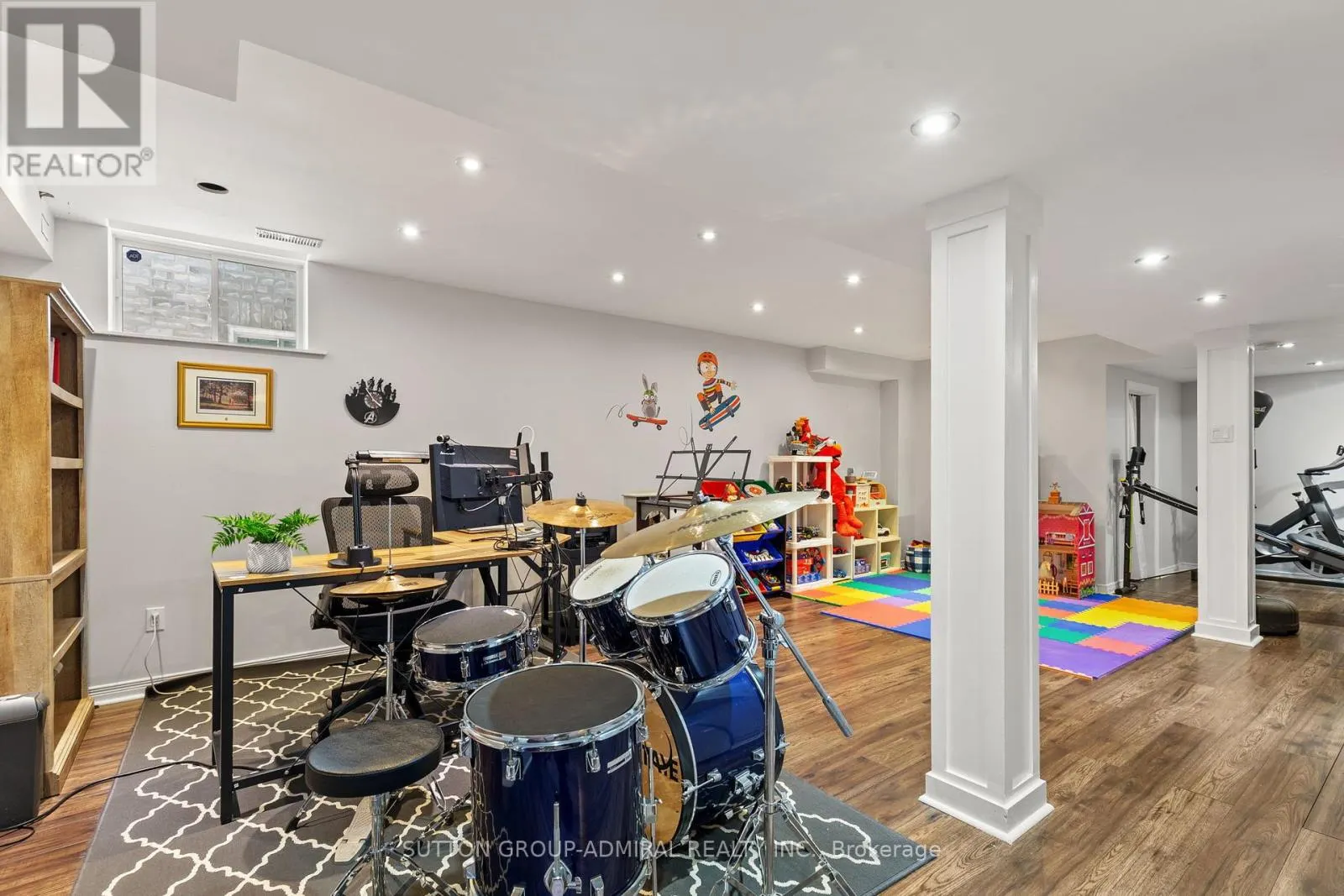 1992 PRINCE COURT