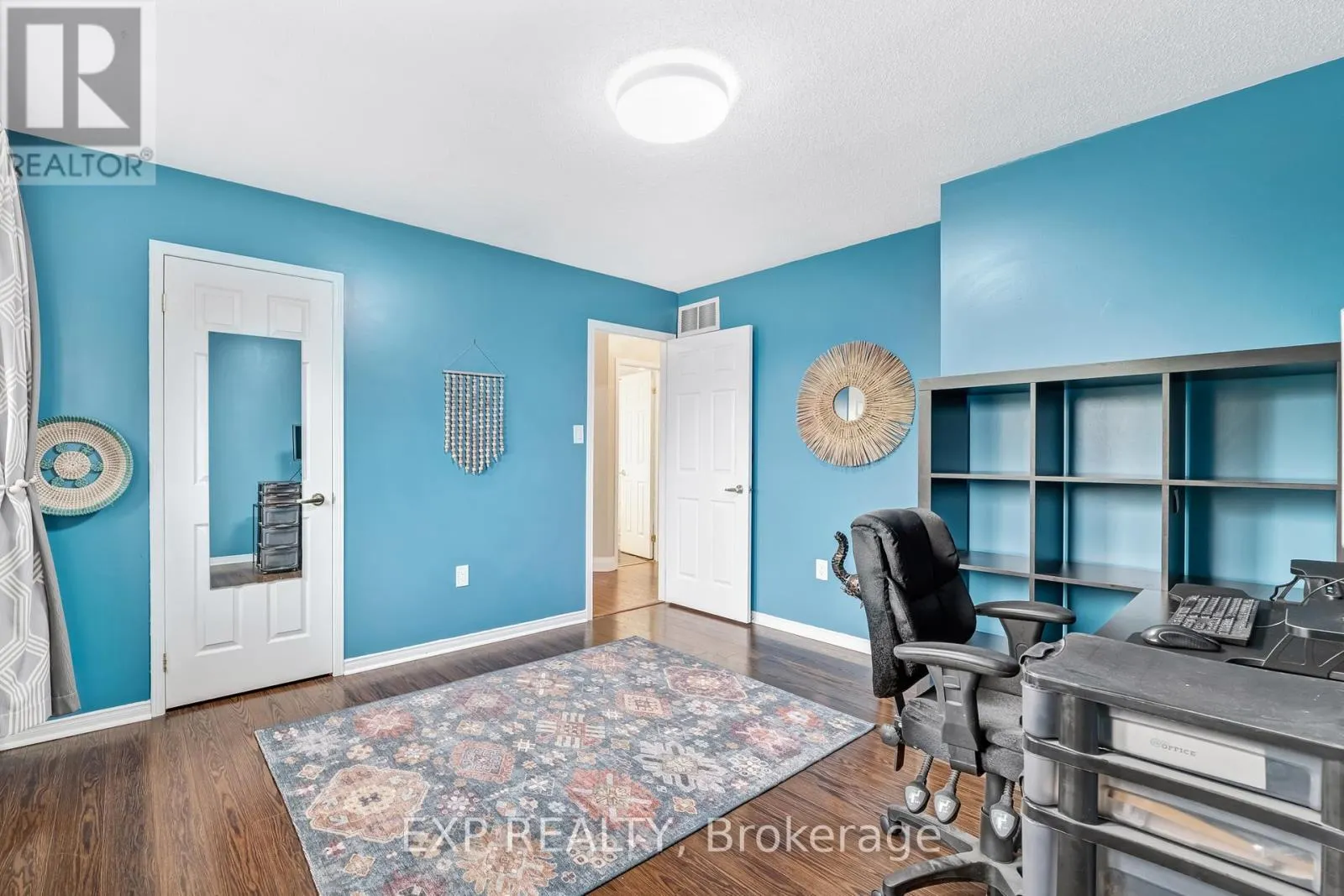 69 CLEARMEADOW BOULEVARD