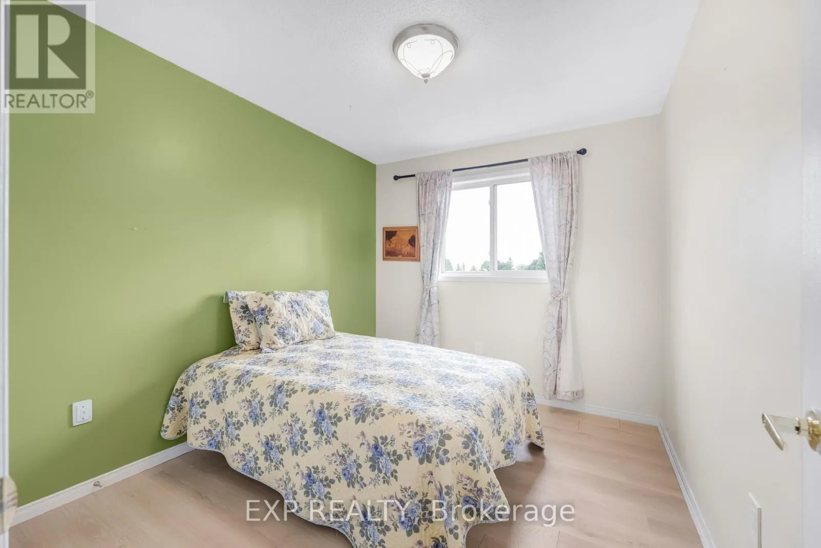 69 CLEARMEADOW BOULEVARD