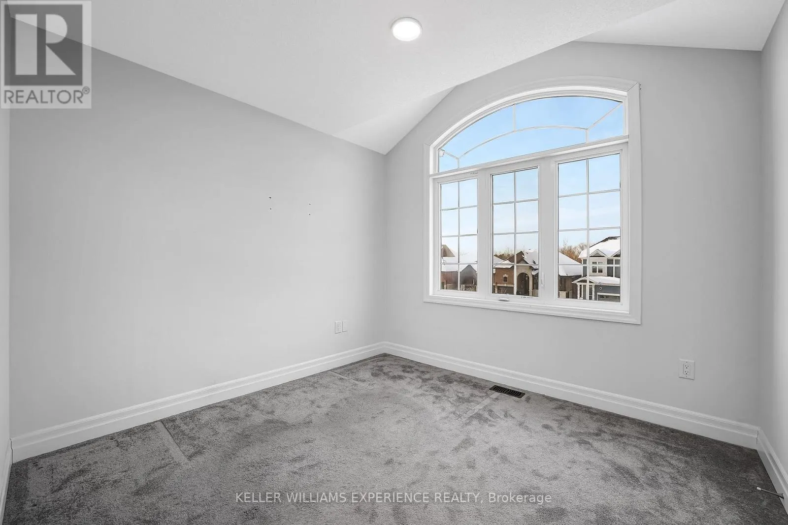31 WOOD CRESCENT