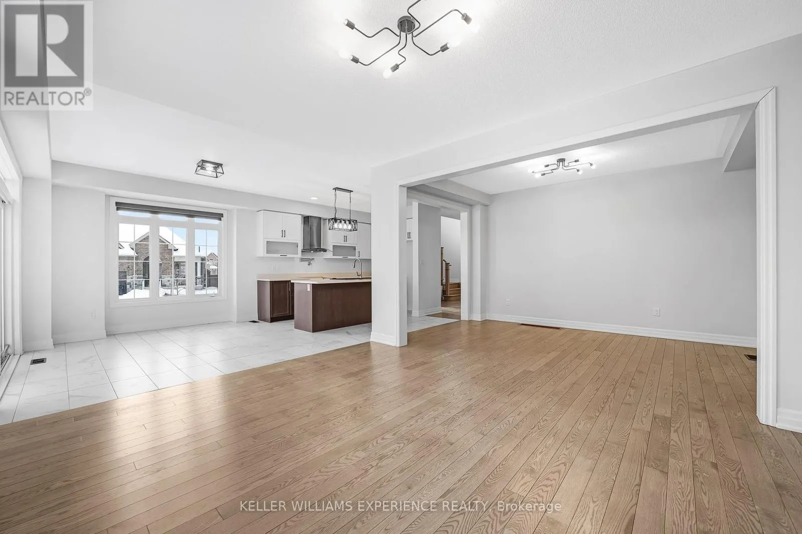 31 WOOD CRESCENT