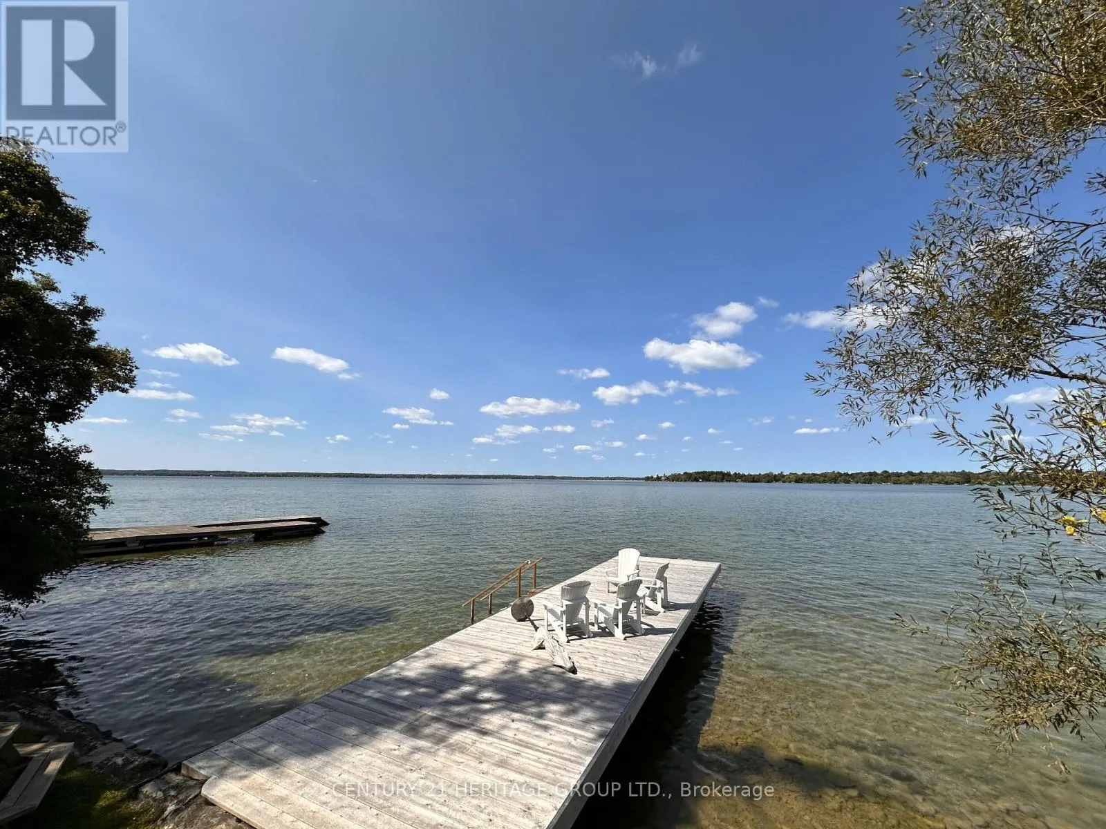 911 LAKE DRIVE N
