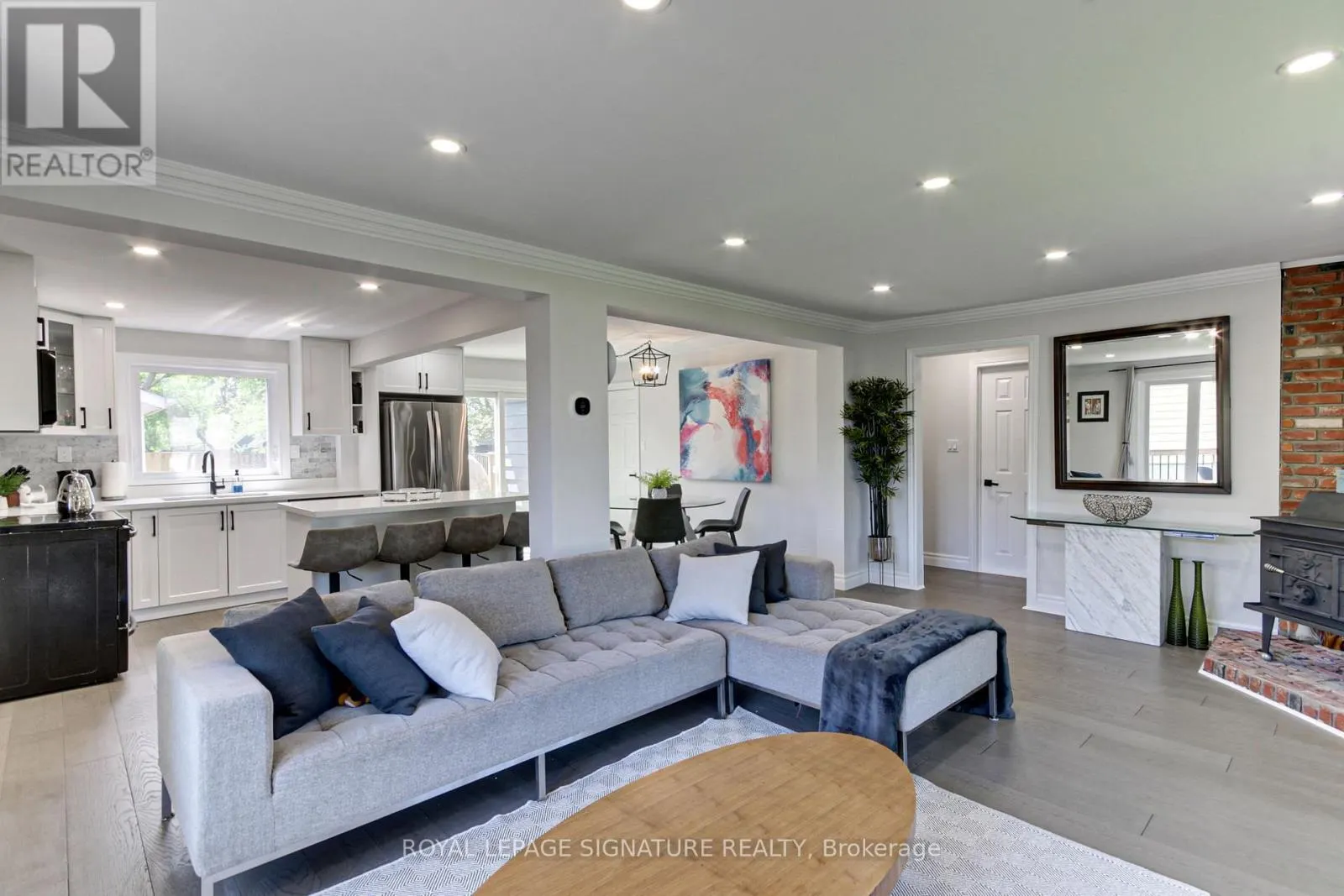185 WOODLAND AVENUE