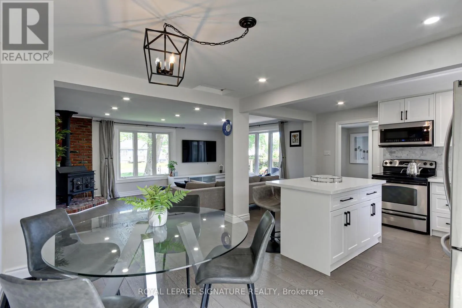 185 WOODLAND AVENUE